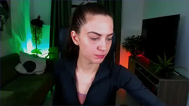 EmilyWilden online show from 01-04-25, 09:43