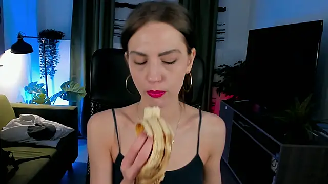 EmilyWilden online show from 03-17-25, 08:18