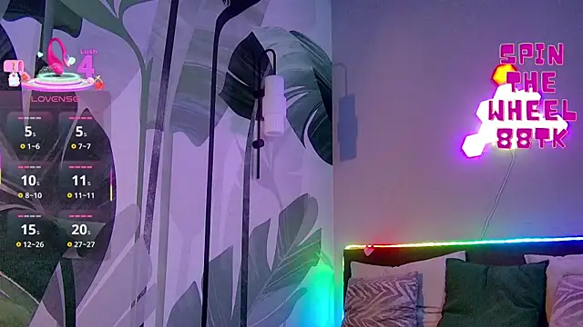 RubyValen online show from 09-30-25, 01:32