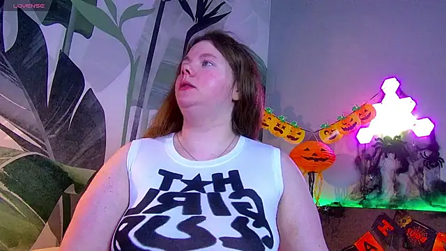 RubyValen online show from 10-30-25, 01:07