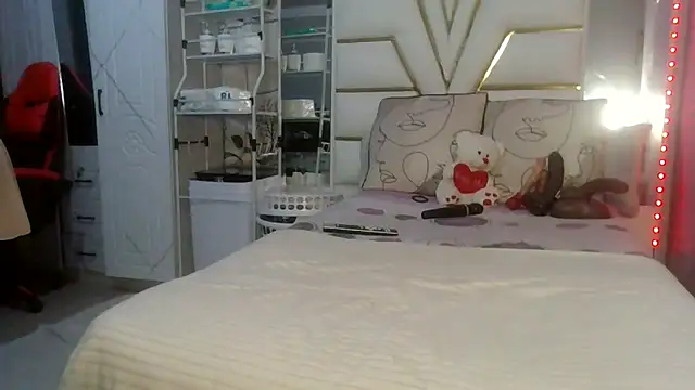 Snapshot of SexyyNana chatting on 03-14-26, 03:34 SexyyNana online show from 03-14-26, 03:34