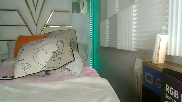 SexyyNana online show from 06-11-26, 12:32