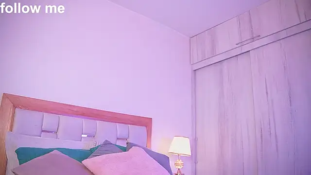 Snapshot of missjuliaa_ chatting on 09-12-25, 03:17 missjuliaa online show from 09-12-25, 03:17