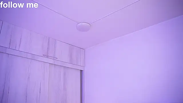 Snapshot of missjuliaa_ chatting on 09-18-25, 03:08 missjuliaa online show from 09-18-25, 03:08