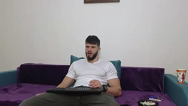 TheTopAlex online show from 02-18-25, 07:43