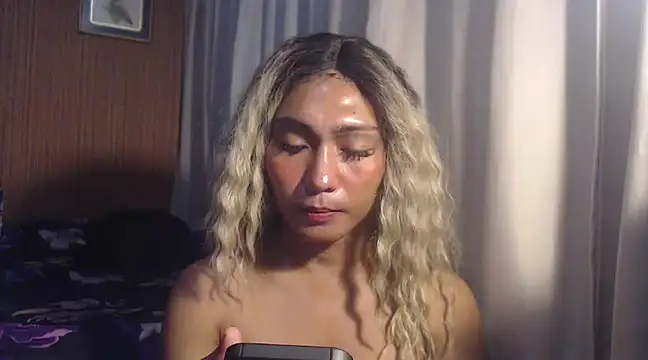 Snapshot of Topangel69 chatting on 02-05-25, 03:20 Topangel69 online show from 02-05-25, 03:20