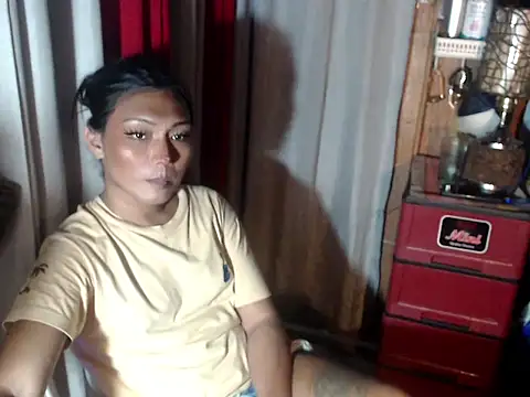 Snapshot of Topangel69 chatting on 10-21-25, 07:14 Topangel69 online show from 10-21-25, 07:14