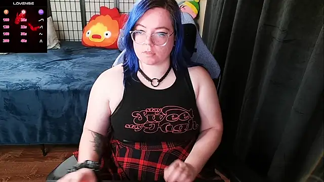 KiraSpitQueen online show from 01-10-25, 02:35