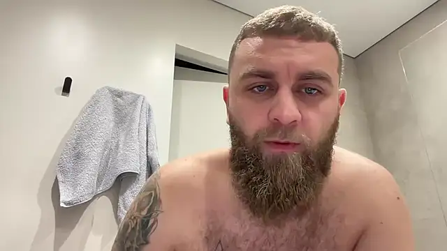 Snapshot of Bear_bear_ chatting on 11-08-25, 09:20 Bear bear online show from 11-08-25, 09:20