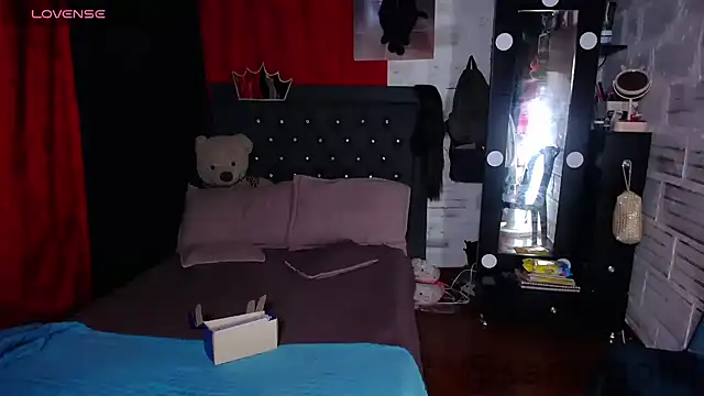 Snapshot of samy_doll chatting on 11-02-25, 02:03 samy doll online show from 11-02-25, 02:03