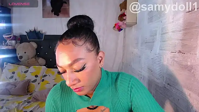 Snapshot of samy_doll chatting on 11-12-25, 03:18 samy doll online show from 11-12-25, 03:18