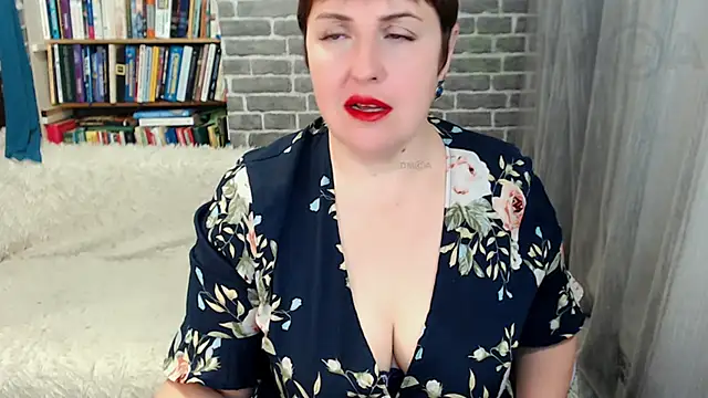 Snapshot of Rainbow_lady chatting on 11-20-25, 04:01 Rainbow lady online show from 11-20-25, 04:01