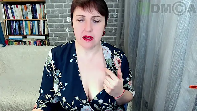 Snapshot of Rainbow_lady chatting on 01-16-26, 05:00 Rainbow lady online show from 01-16-26, 05:00