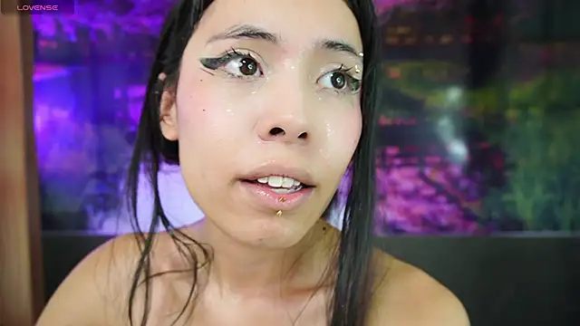 Snapshot of miss__maria chatting on 02-13-25, 12:02 miss maria online show from 02-13-25, 12:02