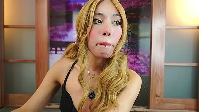 Snapshot of miss__maria chatting on 10-06-25, 06:05 miss maria online show from 10-06-25, 06:05