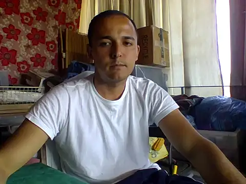 Snapshot of Vyrgin_boy chatting on 04-07-26, 02:28 Vyrgin boy online show from 04-07-26, 02:28