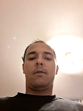 Snapshot of Vyrgin_boy chatting on 04-27-26, 10:13 Vyrgin boy online show from 04-27-26, 10:13