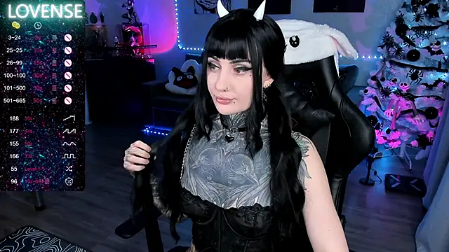 Snapshot of RachelQueen_ chatting on 02-01-25, 06:29 RachelQueen online show from 02-01-25, 06:29