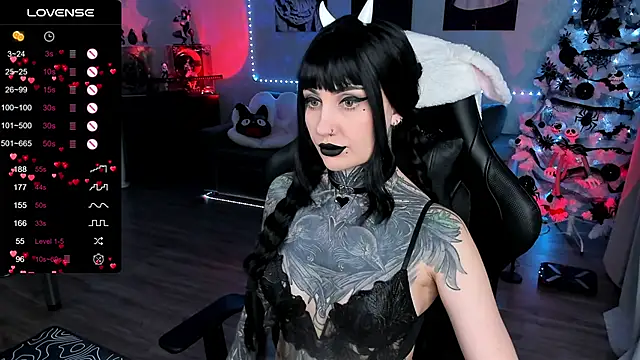 Snapshot of RachelQueen_ chatting on 02-04-25, 11:05 RachelQueen online show from 02-04-25, 11:05