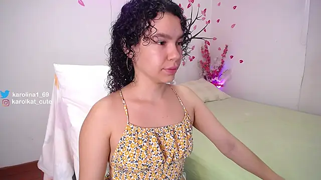 Karolina 1 online show from 11-07-25, 01:11