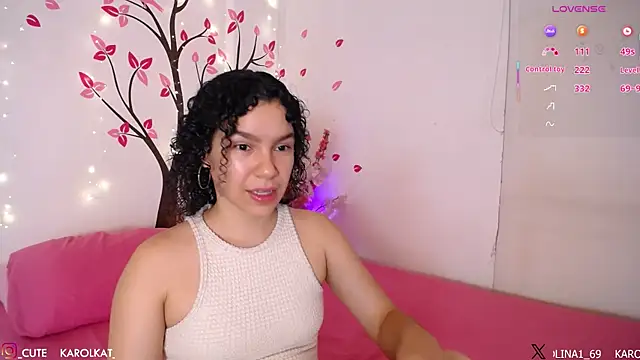 Karolina 1 online show from 05-07-26, 01:22
