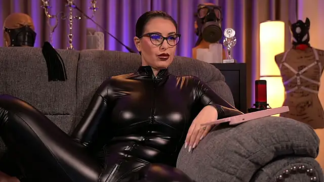 kelly kent online show from 12-28-24, 07:43