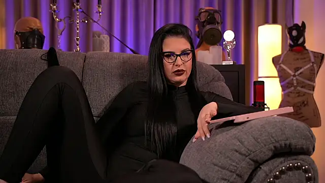 kelly kent online show from 12-31-24, 01:26