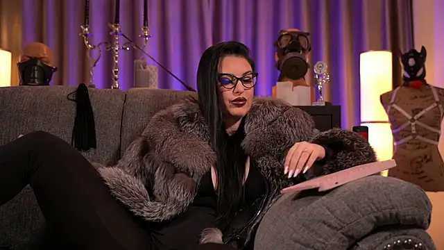 kelly kent online show from 01-01-25, 01:47