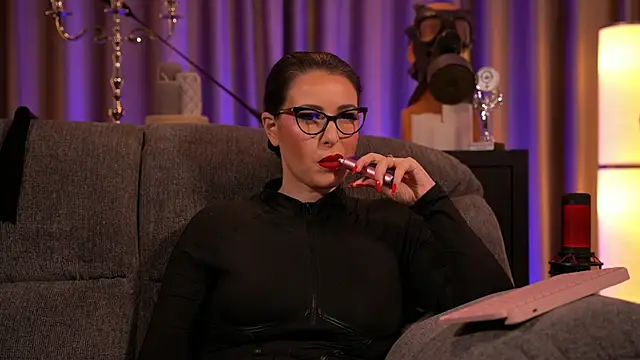 kelly kent online show from 02-04-25, 01:56