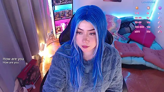 Emmy Ruiz online show from 05-11-26, 05:13