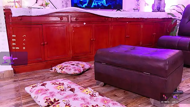 lara giraldo online show from 06-11-26, 12:32