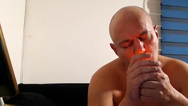 Snapshot of 0anal21 chatting on 03-01-26, 02:41 0anal21 online show from 03-01-26, 02:41