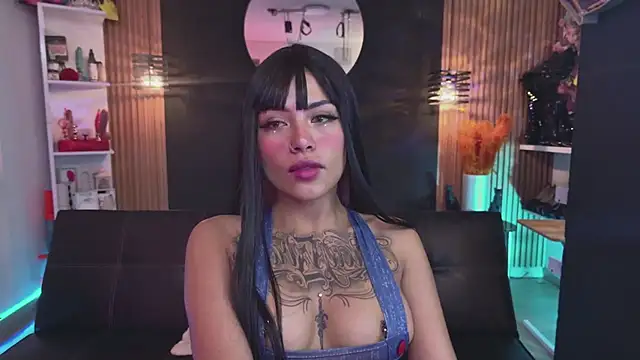Scarlett collins02 online show from 12-18-24, 12:10