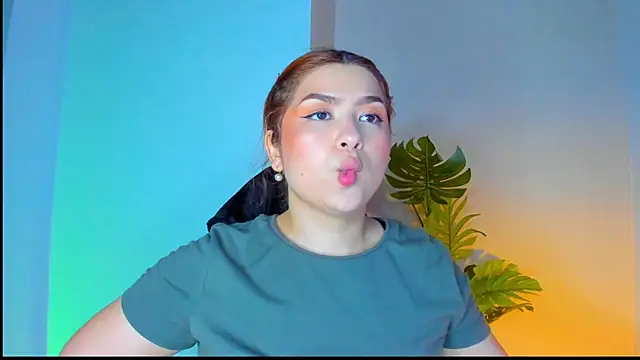 Gretta Queen online show from 05-25-26, 06:03