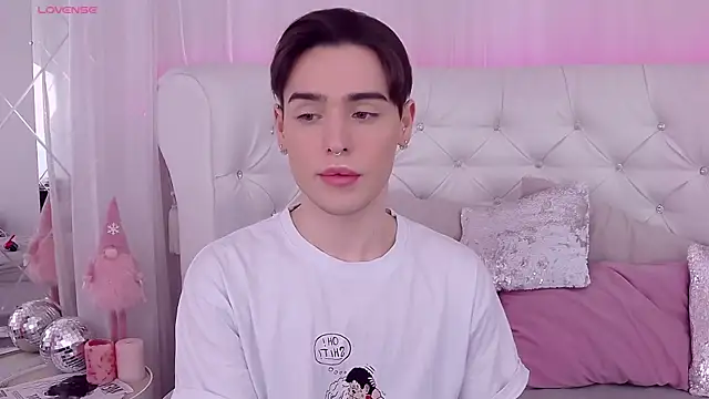 RobbyCharming online show from 01-11-25, 07:38