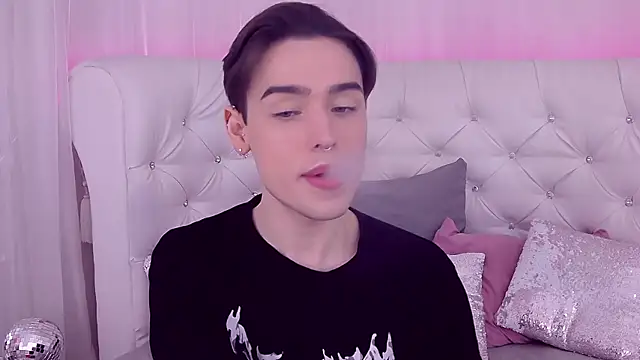 RobbyCharming online show from 02-22-25, 07:47