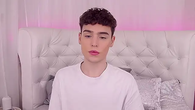 RobbyCharming online show from 09-13-25, 03:39