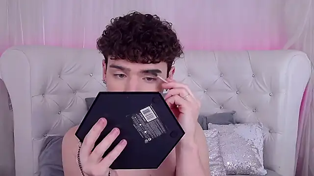 RobbyCharming online show from 11-15-25, 03:37