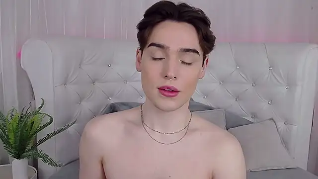 Snapshot of RobbyCharming chatting on 03-22-26, 04:27 RobbyCharming online show from 03-22-26, 04:27