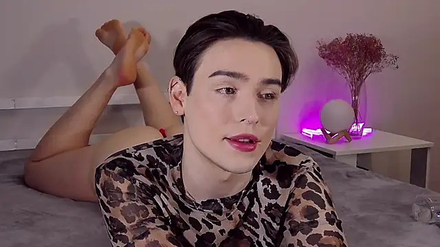 RobbyCharming online show from 05-11-26, 05:24