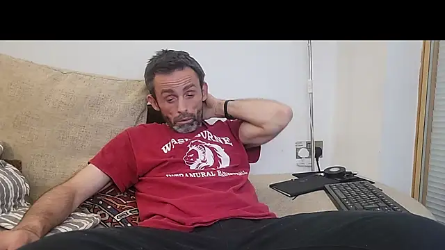 Snapshot of uk-bobbie-uk chatting on 10-20-25, 04:02 uk-bobbie-uk online show from 10-20-25, 04:02