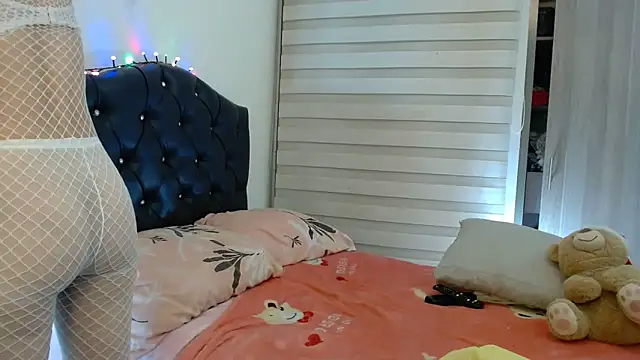 gooddes303salome online show from 11-16-25, 04:18