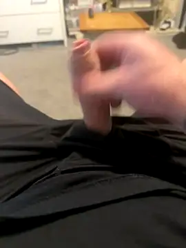 Averagematt1991 online show from 11-14-25, 09:41