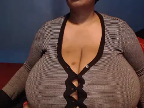 CUTEFIRMMELONSS online show from 01-23-25, 08:24