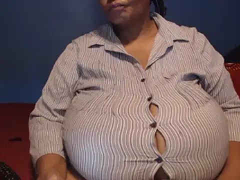 CUTEFIRMMELONSS online show from 01-24-25, 09:05