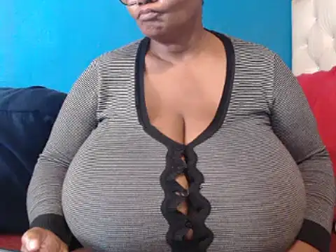 CUTEFIRMMELONSS online show from 02-16-25, 08:54