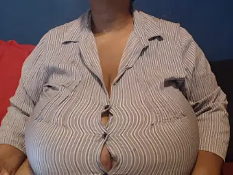 CUTEFIRMMELONSS online show from 03-04-25, 09:51