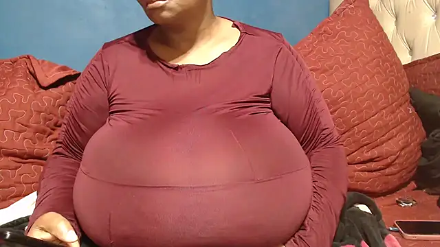 CUTEFIRMMELONSS online show from 05-02-26, 03:22