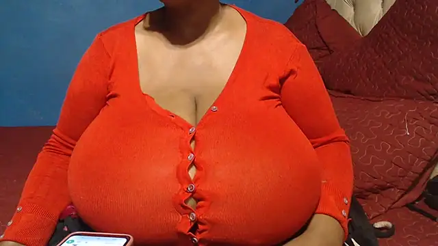 CUTEFIRMMELONSS online show from 05-04-26, 04:47