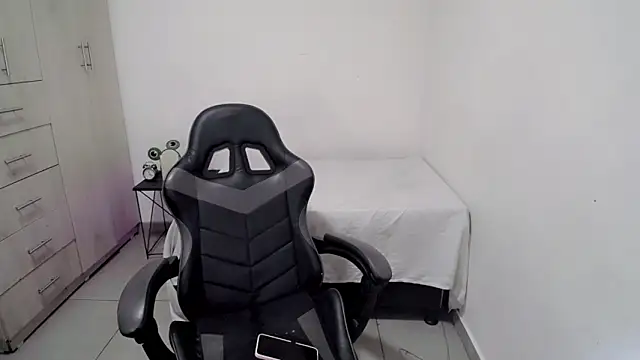 Youlittlepervertt  online show from 02-25-26, 11:25